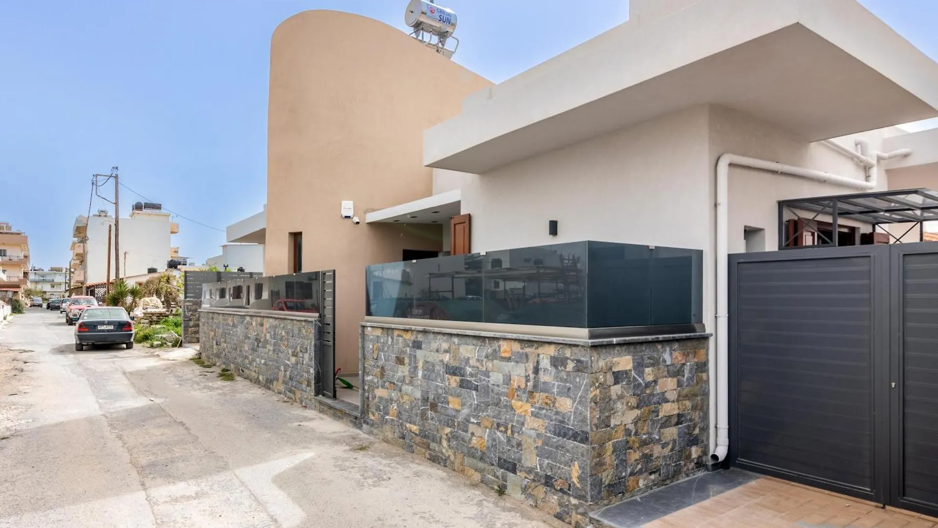 Luxury Four Season Villa By The Sea Gazi